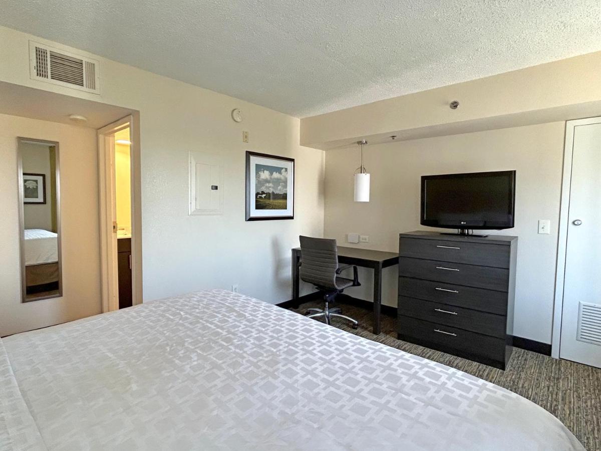 Candlewood Suites Indianapolis Downtown Medical District By Ihg Bagian luar foto