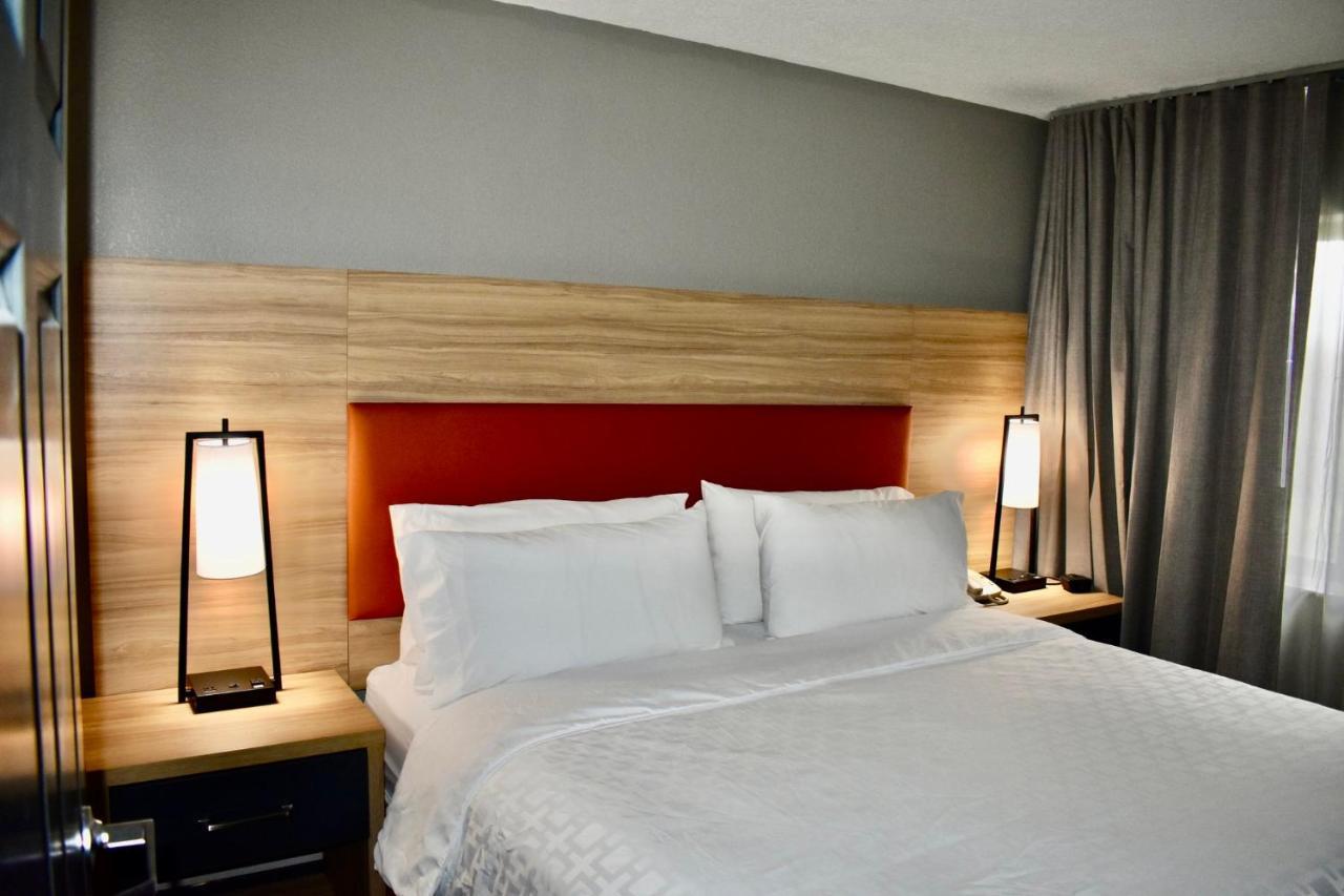Candlewood Suites Indianapolis Downtown Medical District By Ihg Bagian luar foto
