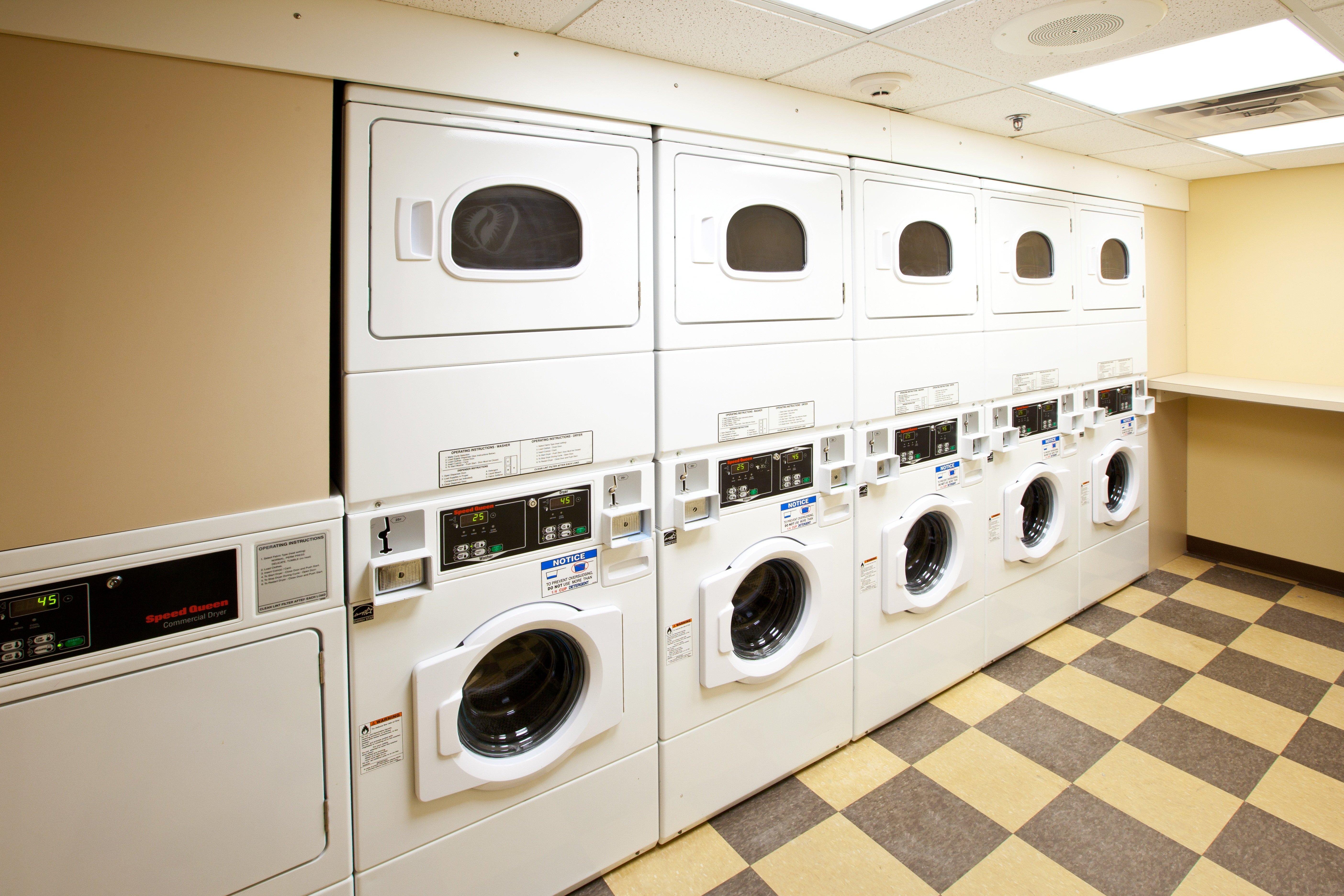 Candlewood Suites Indianapolis Downtown Medical District By Ihg Bagian luar foto